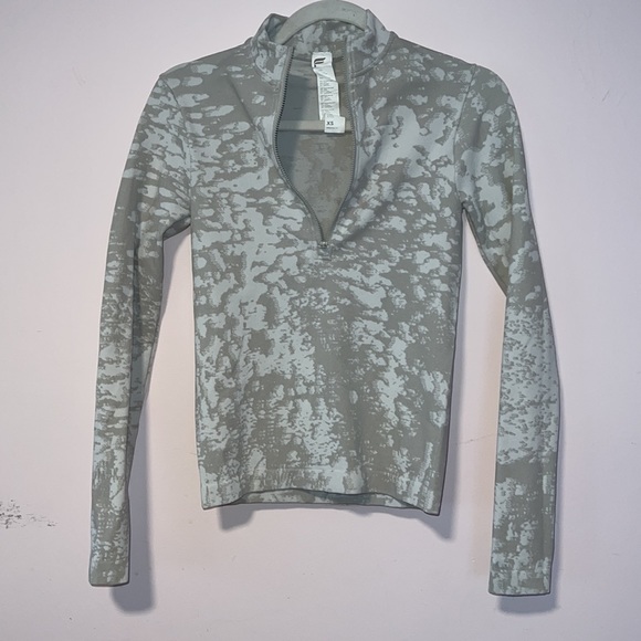 Mist Seamless Half-Zip Long-Sleeve! - Picture 3 of 10